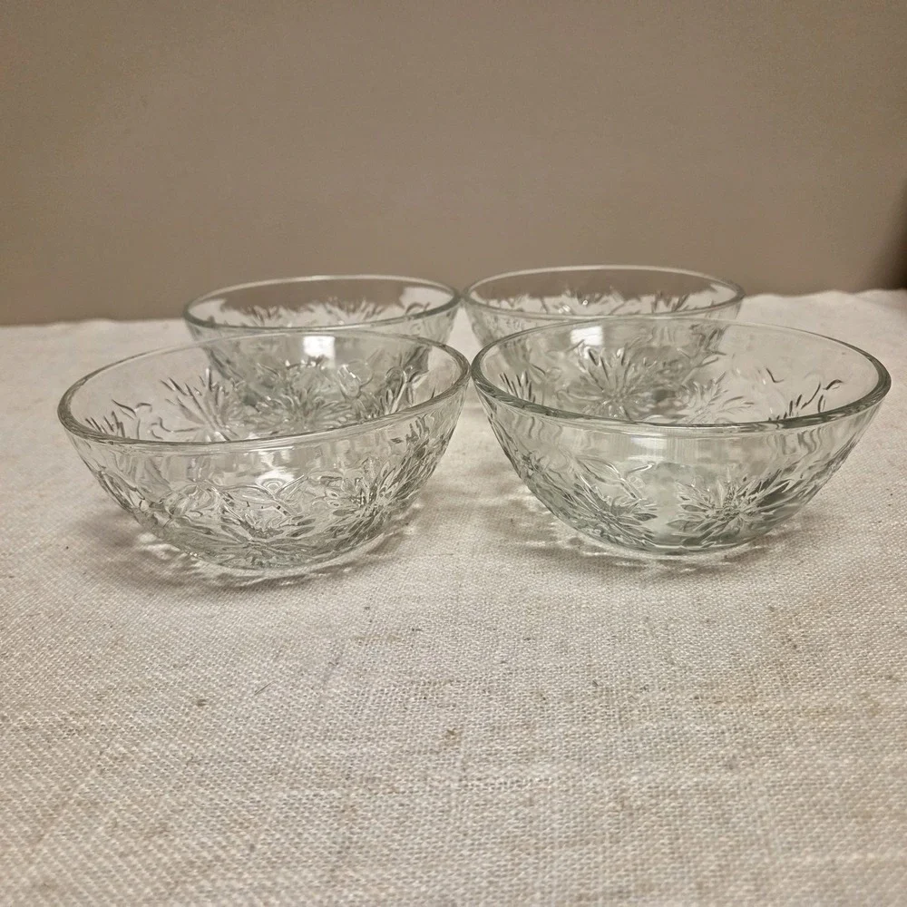 PRINCESS HOUSE FANTASIA 4 GLASS BOWLS 5 1/4